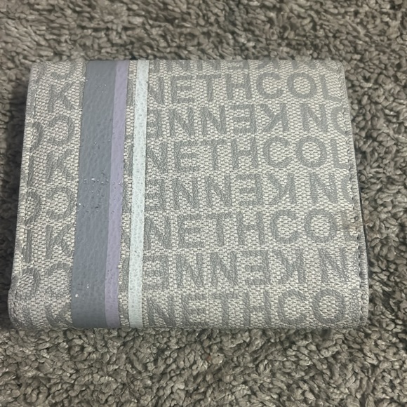 Wallet - Picture 2 of 3